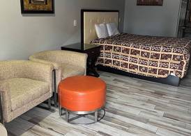 Amber Motel 2