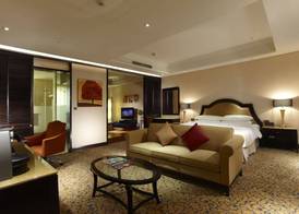 E-DA Royal Hotel 5