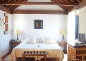 Hotel Santa Isabel La Real 4