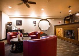 Ten Pin Inn & Suites 3