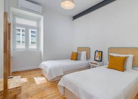 Brand new luxury apartment riverside 4
