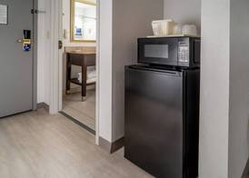 Comfort Suites Prestonsburg West 4