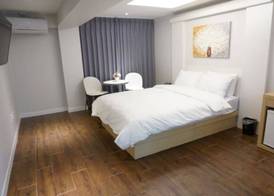 PRADA HOTEL 4