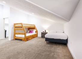Crestview Condominiums by All Seasons Resort Lodging 5