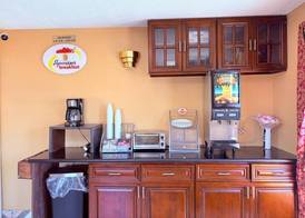 Express Inn & Suites Houston Katy 3