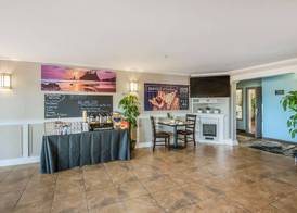 Red Lion Inn & Suites Sequim at Olympic National Park 4