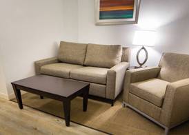 Holiday Inn & Suites BLOOMINGTON-AIRPORT by IHG 3