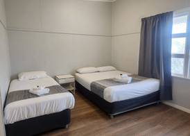 Ned Kelly's Motel 5