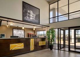 Super 8 by Wyndham Ocean Springs Biloxi 3