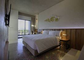 Natee The Riverfront Hotel Kanchanaburi 4