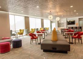 La Quinta Inn & Suites by Wyndham Lake City 5