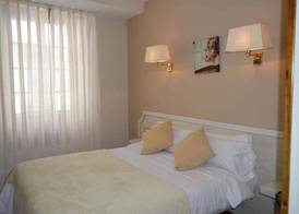 Hotel Los Robles 4