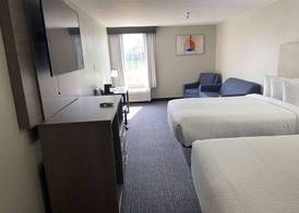 Days Inn & Suites by Wyndham Tahlequah 4