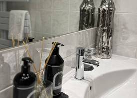 DAS SCHLOSSBERG - Boutique Hotel im Park- Nahe der Therme 3