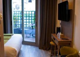 AZ hôtel des arts 5