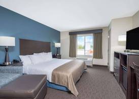 AmericInn by Wyndham Windom 4
