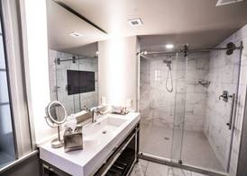 Seven Gables Inn, St Louis West, a Tribute Portfolio Hotel 5