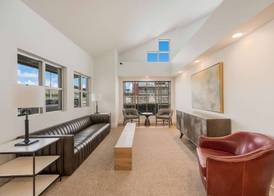 Best Western University Inn 2