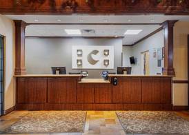 Comfort Suites Marshall 2