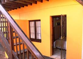 Flintstones Guest House Durban 5