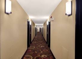 Super 8 by Wyndham Joplin 3