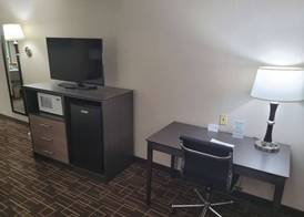 Best Western Airport Inn 4