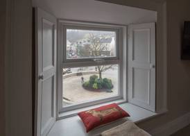 Charming 2 Bed Apartment Donegal Town Centre 5