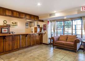 Econo Lodge Milldale - Southington 3