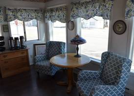 Silver Maple Inn 3