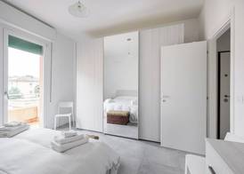 Appartamento Bernini in zona Sant'Orsola by Wonderful Italy 5
