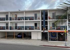 The Sea View Inn At The Beach 2