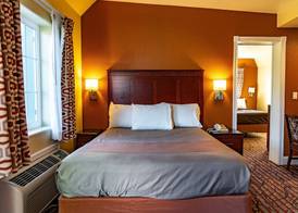 Seaside Inn Monterey 4