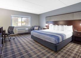AmericInn by Wyndham Madison South 3