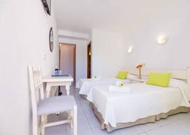 Garau Petit Hotel 3