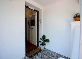 Whispering Oaks Guest House 2