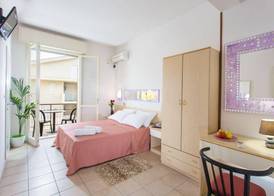 HOTEL OLIVER 2