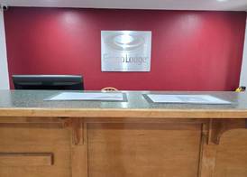 Econo Lodge Villa Rica 4