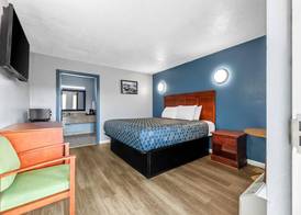 Americas Best Value Inn-Indianola 4