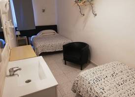 Hostal River 5