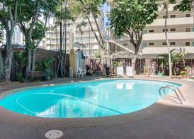 Castle Waikiki Grand 2