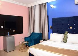 Jasmines Place and Suites 5