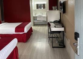 Travelodge by Wyndham Orlando at Heart of International Drive 2