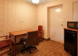 Best Western Tulsa Airport 5