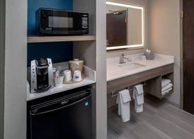 Holiday Inn Express & Suites CHARLESTON-KANAWHA CITY by IHG 2