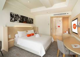 HARRIS Suites fx Sudirman 4