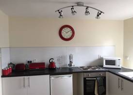 6 Varis Apartments 3