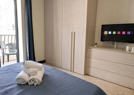 Cozy Ensuite Rooms 5