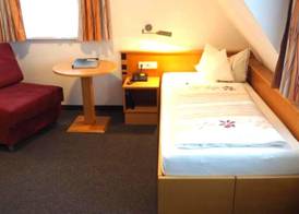 City Hotel 2