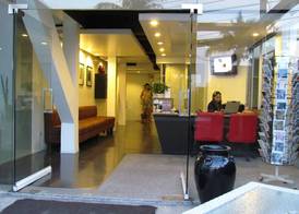The Front Hotel and Apartments 4