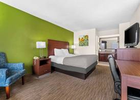 Quality Inn Eastman 5